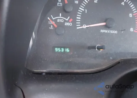 2001 Dodge Ram 1500 St z USA, uszkodzony, nr VIN 3B7HF13Y01M555876